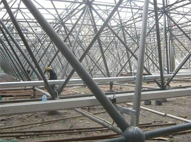楚雄盘点螺栓球网架对选材方面的4点要求
